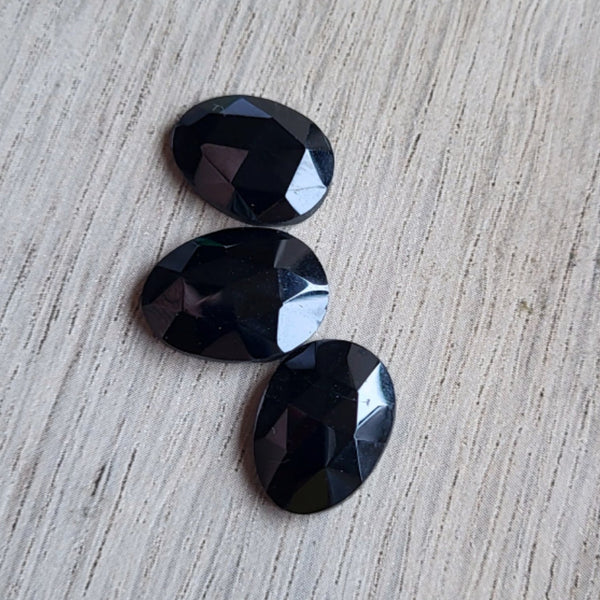 rosecut spinel cabochon